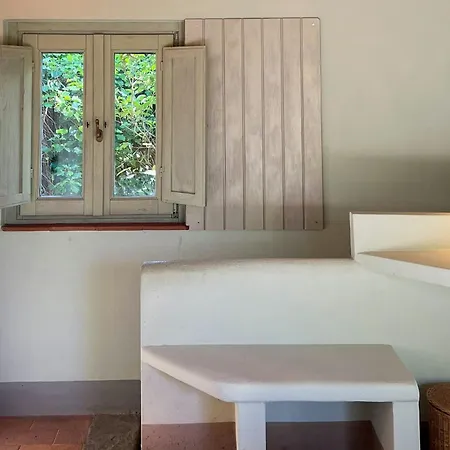 Casa vacanze Tuscan Retreat With Pool And Panoramic Views Pescia